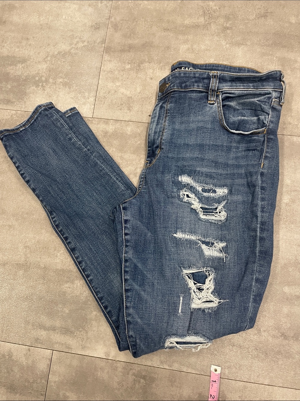American Eagle size 20 long next level stretch ripped distressed patched jegging